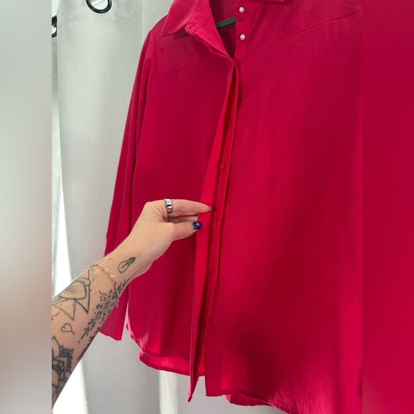 Zara Hot Pink Collared Button Up Long Sleeve Blouse with Pearl Embellishments M - Picture 11 of 14